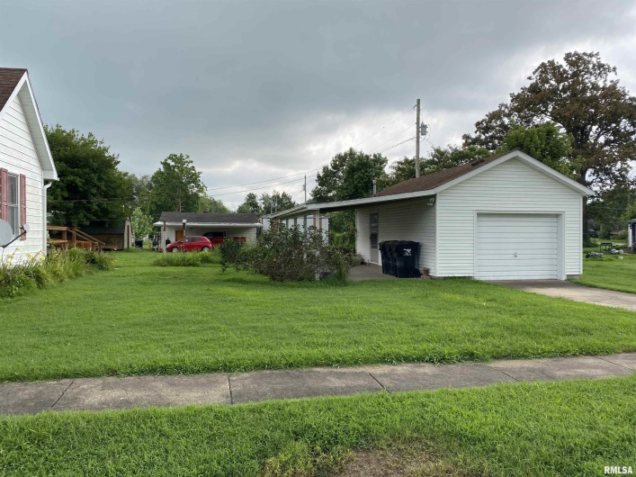 401 1ST Street, Karnak, Illinois 62956, 3 Bedrooms Bedrooms, 0 ,2 BathroomsBathrooms,Residential,For Sale,1ST,0,RMAEB458961