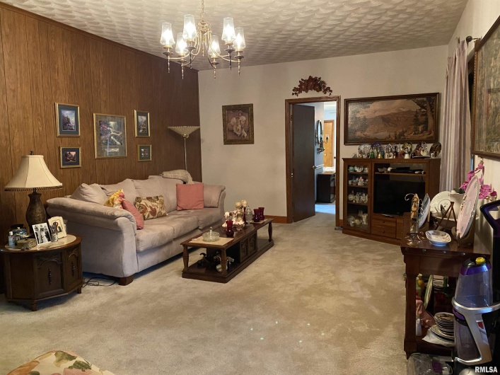 401 1ST Street, Karnak, Illinois 62956, 3 Bedrooms Bedrooms, 0 ,2 BathroomsBathrooms,Residential,For Sale,1ST,0,RMAEB458961
