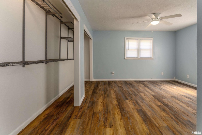 1704 Copeland Street, Marion, Illinois 62959, 3 Bedrooms Bedrooms, 0 ,2 BathroomsBathrooms,Residential,For Sale,Copeland,0,RMAEB459053