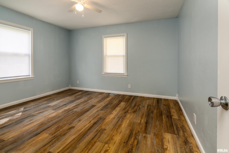 1704 Copeland Street, Marion, Illinois 62959, 3 Bedrooms Bedrooms, 0 ,2 BathroomsBathrooms,Residential,For Sale,Copeland,0,RMAEB459053