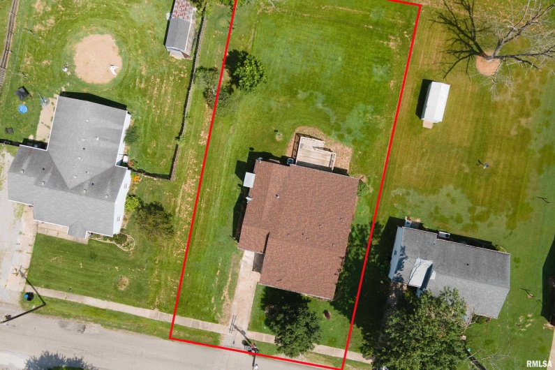1704 Copeland Street, Marion, Illinois 62959, 3 Bedrooms Bedrooms, 0 ,2 BathroomsBathrooms,Residential,For Sale,Copeland,0,RMAEB459053