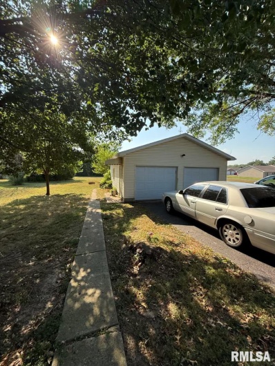 1708 STATE Street, Marion, Illinois 62959, 3 Bedrooms Bedrooms, 0 ,1 BathroomBathrooms,Residential,For Sale,STATE,0,RMAQC4266723