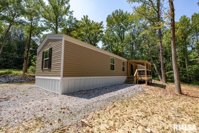 6445 State Route 146 E Highway, Vienna, Illinois 62995, 3 Bedrooms Bedrooms, 0 ,2 BathroomsBathrooms,Residential,For Sale,State Route 146 E,0,RMACA1038747