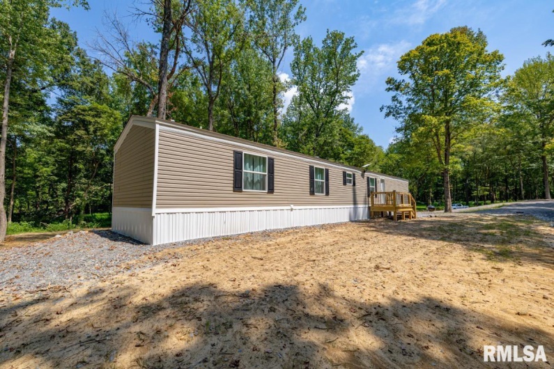 6445 State Route 146 E Highway, Vienna, Illinois 62995, 3 Bedrooms Bedrooms, 0 ,2 BathroomsBathrooms,Residential,For Sale,State Route 146 E,0,RMACA1038747