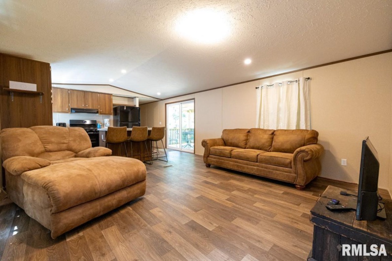 6445 State Route 146 E Highway, Vienna, Illinois 62995, 3 Bedrooms Bedrooms, 0 ,2 BathroomsBathrooms,Residential,For Sale,State Route 146 E,0,RMACA1038747
