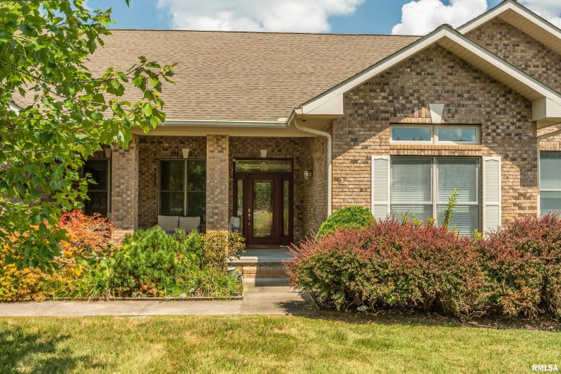 1410 BRADFORD Lane, Carbondale, Illinois 62901, 4 Bedrooms Bedrooms, 0 ,3 BathroomsBathrooms,Residential,For Sale,BRADFORD,0,RMAEB459431
