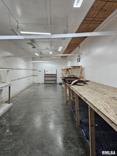1764 ILLINOIS Avenue, Carbondale, Illinois 62901, 0 , 0 ,0,Commercial Sale,For Sale,ILLINOIS,0,RMAQC4249656