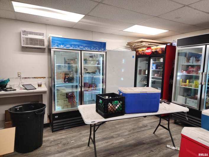 1764 ILLINOIS Avenue, Carbondale, Illinois 62901, 0 , 0 ,0,Commercial Sale,For Sale,ILLINOIS,0,RMAQC4249656