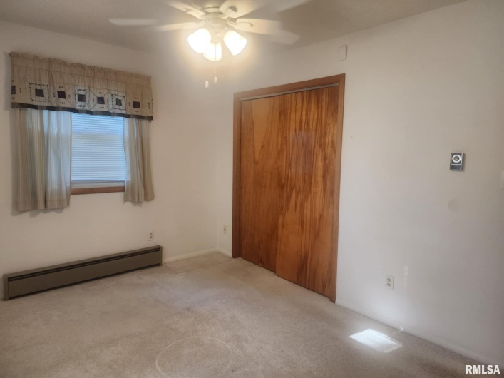 502 Mayor Caliper Street South, Carterville, Illinois 62918, 3 Bedrooms Bedrooms, 0 ,1 BathroomBathrooms,Residential,For Sale,Mayor Caliper,0,RMAEB459433