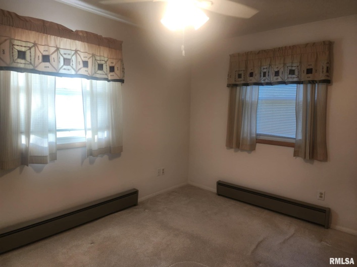 502 Mayor Caliper Street South, Carterville, Illinois 62918, 3 Bedrooms Bedrooms, 0 ,1 BathroomBathrooms,Residential,For Sale,Mayor Caliper,0,RMAEB459433