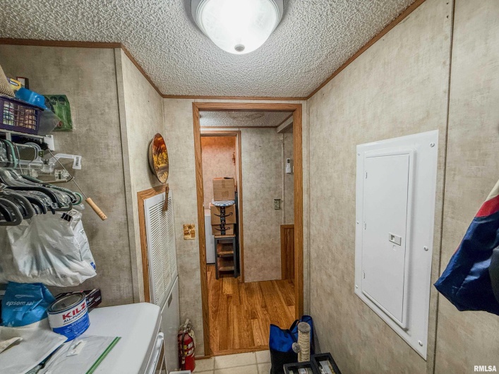 325 WEBSTER Street, Herrin, Illinois 62948-3109, 2 Bedrooms Bedrooms, 0 ,1 BathroomBathrooms,Residential,For Sale,WEBSTER,0,RMAQC4266753