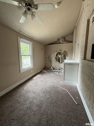 505 MAIN Street, Carbondale, Illinois 62901, 7 Bedrooms Bedrooms, 0 ,1 BathroomBathrooms,Residential,For Sale,MAIN,0,RMAEB459452