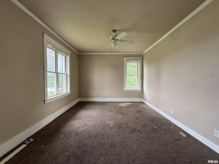 505 MAIN Street, Carbondale, Illinois 62901, 7 Bedrooms Bedrooms, 0 ,1 BathroomBathrooms,Residential,For Sale,MAIN,0,RMAEB459452
