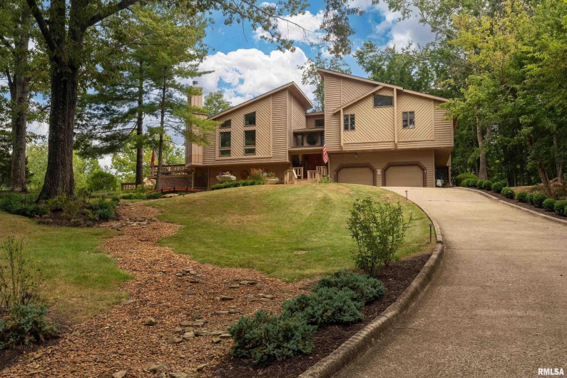 173 Lake Indian Hills Circle, Carbondale, Illinois 62902, 5 Bedrooms Bedrooms, 0 ,3 BathroomsBathrooms,Residential,For Sale,Lake Indian Hills,0,RMAEB459456