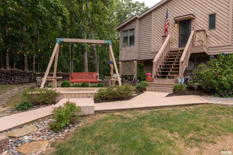 173 Lake Indian Hills Circle, Carbondale, Illinois 62902, 5 Bedrooms Bedrooms, 0 ,3 BathroomsBathrooms,Residential,For Sale,Lake Indian Hills,0,RMAEB459456