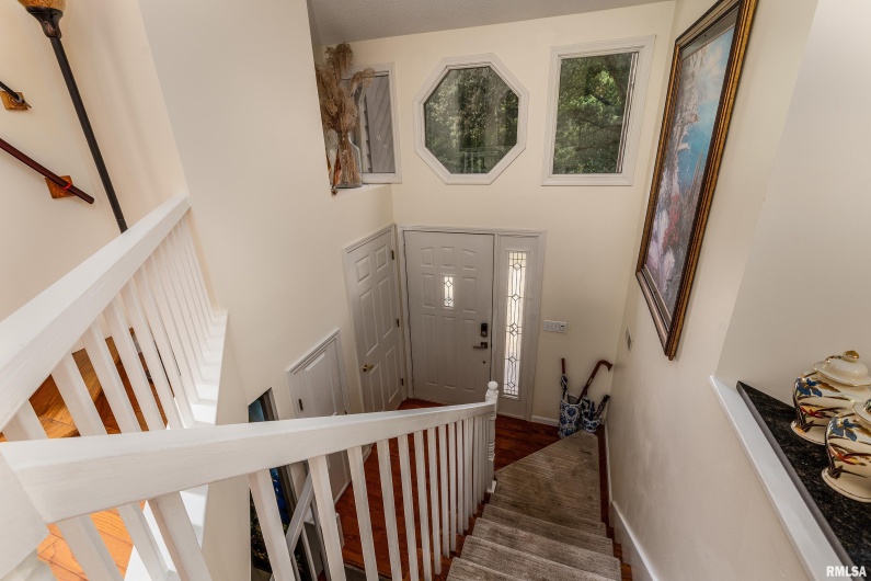 173 Lake Indian Hills Circle, Carbondale, Illinois 62902, 5 Bedrooms Bedrooms, 0 ,3 BathroomsBathrooms,Residential,For Sale,Lake Indian Hills,0,RMAEB459456