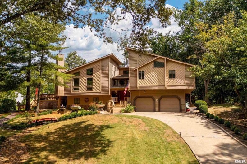 173 Lake Indian Hills Circle, Carbondale, Illinois 62902, 5 Bedrooms Bedrooms, 0 ,3 BathroomsBathrooms,Residential,For Sale,Lake Indian Hills,0,RMAEB459456