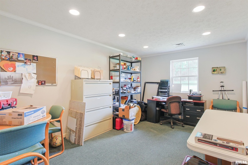 8130 Southfork Road, Marion, Illinois 62959, 3 Bedrooms Bedrooms, 0 ,0,Residential,For Sale,Southfork,0,RMAEB459461