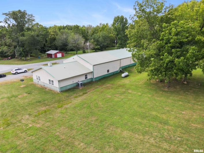 8130 Southfork Road, Marion, Illinois 62959, 3 Bedrooms Bedrooms, 0 ,0,Residential,For Sale,Southfork,0,RMAEB459461