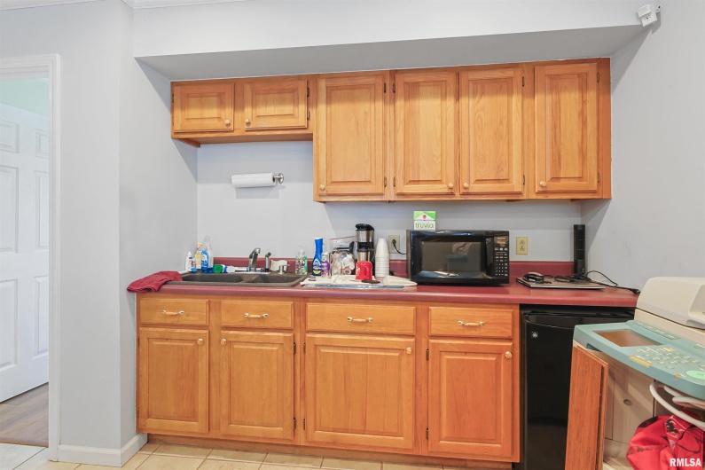 8130 Southfork Road, Marion, Illinois 62959, 3 Bedrooms Bedrooms, 0 ,0,Residential,For Sale,Southfork,0,RMAEB459461