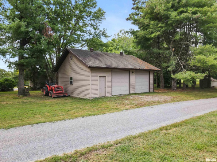 2585 Dylan Drive, Marion, Illinois 62959, 3 Bedrooms Bedrooms, 0 ,2 BathroomsBathrooms,Residential,For Sale,Dylan,0,RMAEB459462