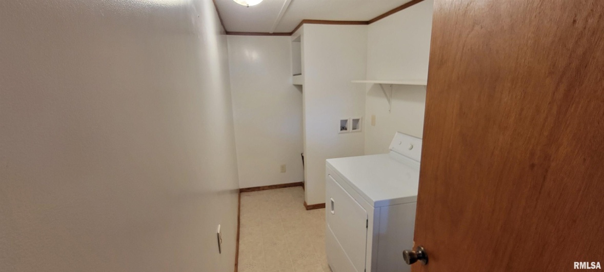 1535 Maureen Avenue Drive, Marion, Illinois 62959, 3 Bedrooms Bedrooms, 0 ,2 BathroomsBathrooms,Residential,For Sale,Maureen,0,RMAEB459466