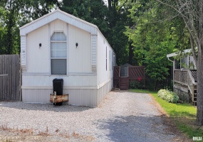 1535 Maureen Avenue Drive, Marion, Illinois 62959, 3 Bedrooms Bedrooms, 0 ,2 BathroomsBathrooms,Residential,For Sale,Maureen,0,RMAEB459466