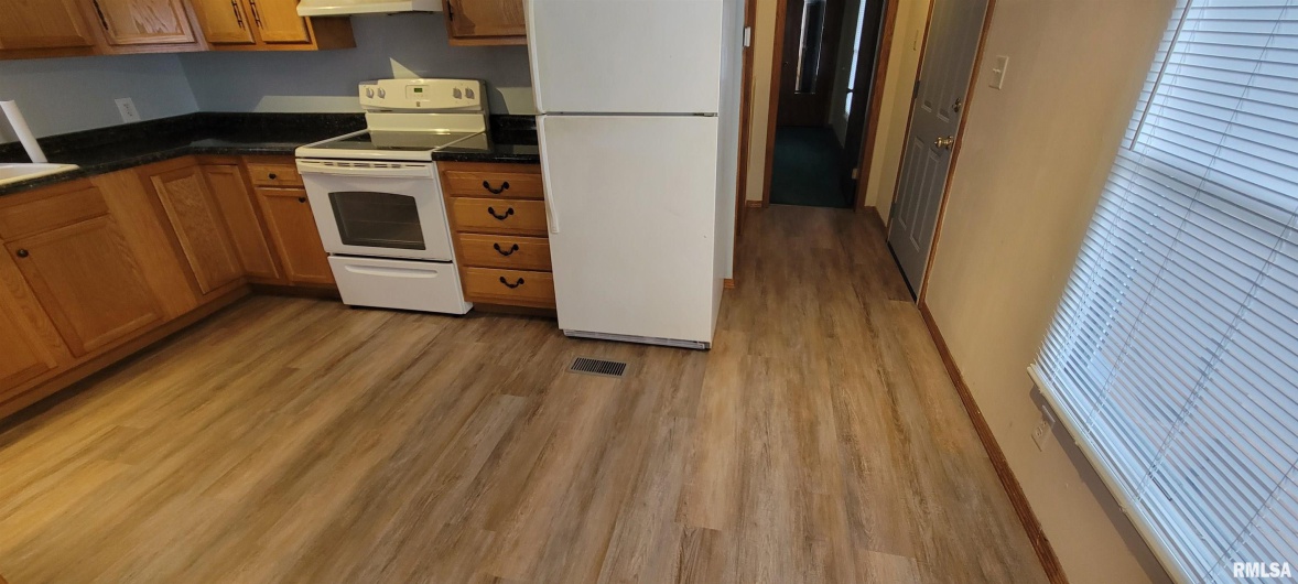 1535 Maureen Avenue Drive, Marion, Illinois 62959, 3 Bedrooms Bedrooms, 0 ,2 BathroomsBathrooms,Residential,For Sale,Maureen,0,RMAEB459466