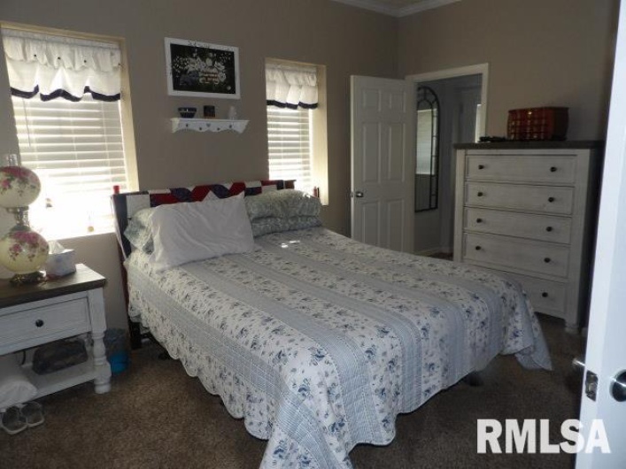 305 CHURCH Street, Harrisburg, Illinois 62946, 3 Bedrooms Bedrooms, 0 ,2 BathroomsBathrooms,Residential,For Sale,CHURCH,0,RMAEB459468