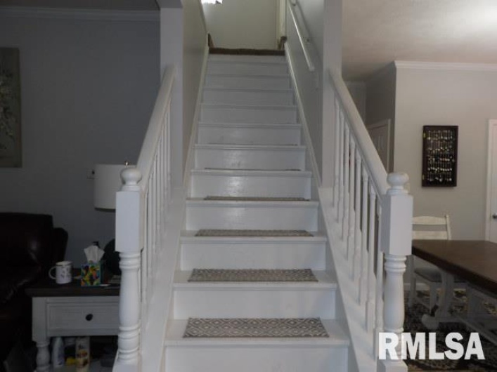 305 CHURCH Street, Harrisburg, Illinois 62946, 3 Bedrooms Bedrooms, 0 ,2 BathroomsBathrooms,Residential,For Sale,CHURCH,0,RMAEB459468