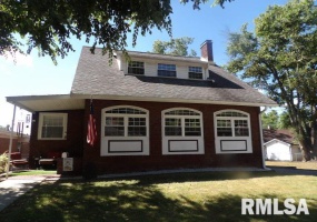 305 CHURCH Street, Harrisburg, Illinois 62946, 3 Bedrooms Bedrooms, 0 ,2 BathroomsBathrooms,Residential,For Sale,CHURCH,0,RMAEB459468