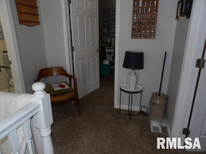 305 CHURCH Street, Harrisburg, Illinois 62946, 3 Bedrooms Bedrooms, 0 ,2 BathroomsBathrooms,Residential,For Sale,CHURCH,0,RMAEB459468