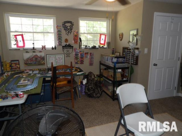 305 CHURCH Street, Harrisburg, Illinois 62946, 3 Bedrooms Bedrooms, 0 ,2 BathroomsBathrooms,Residential,For Sale,CHURCH,0,RMAEB459468