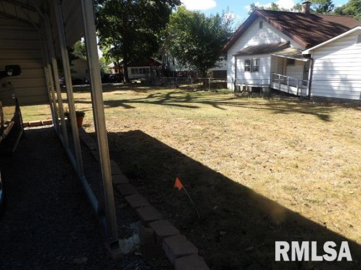 305 CHURCH Street, Harrisburg, Illinois 62946, 3 Bedrooms Bedrooms, 0 ,2 BathroomsBathrooms,Residential,For Sale,CHURCH,0,RMAEB459468