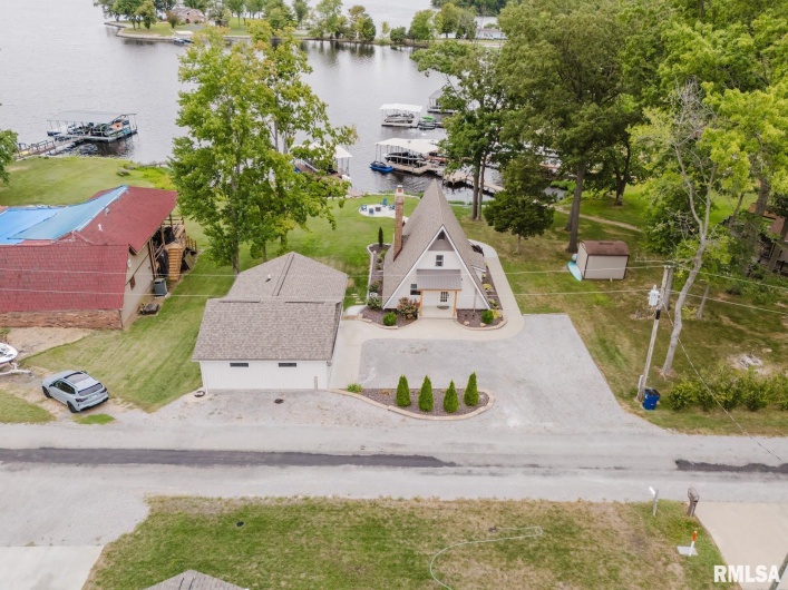 12050 MALIBU Lane, Marion, Illinois 62959, 4 Bedrooms Bedrooms, 0 ,2 BathroomsBathrooms,Residential,For Sale,MALIBU,0,RMAEB459470