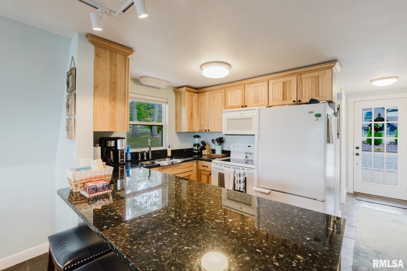 12050 MALIBU Lane, Marion, Illinois 62959, 4 Bedrooms Bedrooms, 0 ,2 BathroomsBathrooms,Residential,For Sale,MALIBU,0,RMAEB459470