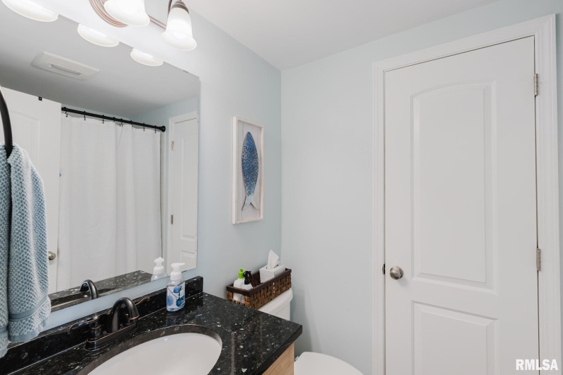 12050 MALIBU Lane, Marion, Illinois 62959, 4 Bedrooms Bedrooms, 0 ,2 BathroomsBathrooms,Residential,For Sale,MALIBU,0,RMAEB459470