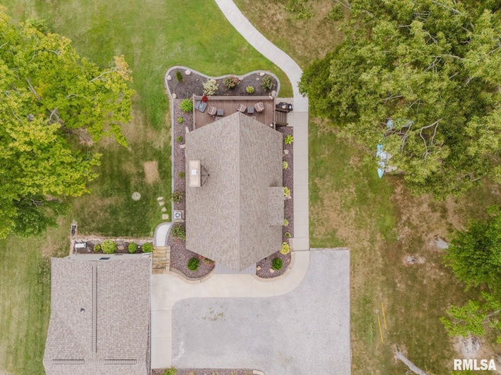 12050 MALIBU Lane, Marion, Illinois 62959, 4 Bedrooms Bedrooms, 0 ,2 BathroomsBathrooms,Residential,For Sale,MALIBU,0,RMAEB459470