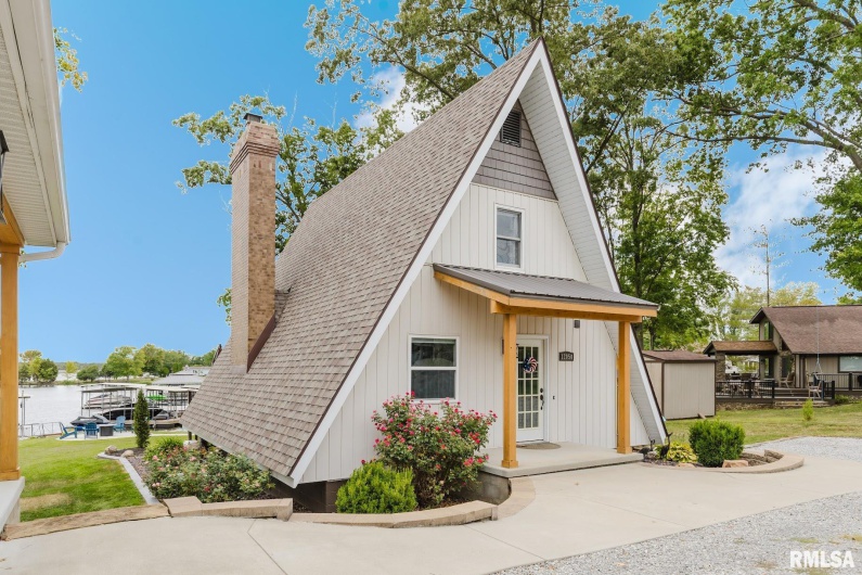 12050 MALIBU Lane, Marion, Illinois 62959, 4 Bedrooms Bedrooms, 0 ,2 BathroomsBathrooms,Residential,For Sale,MALIBU,0,RMAEB459470