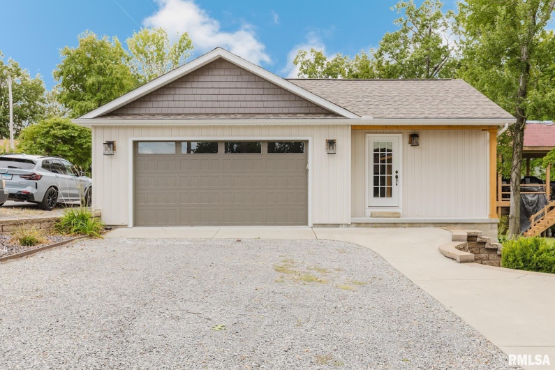 12050 MALIBU Lane, Marion, Illinois 62959, 4 Bedrooms Bedrooms, 0 ,2 BathroomsBathrooms,Residential,For Sale,MALIBU,0,RMAEB459470