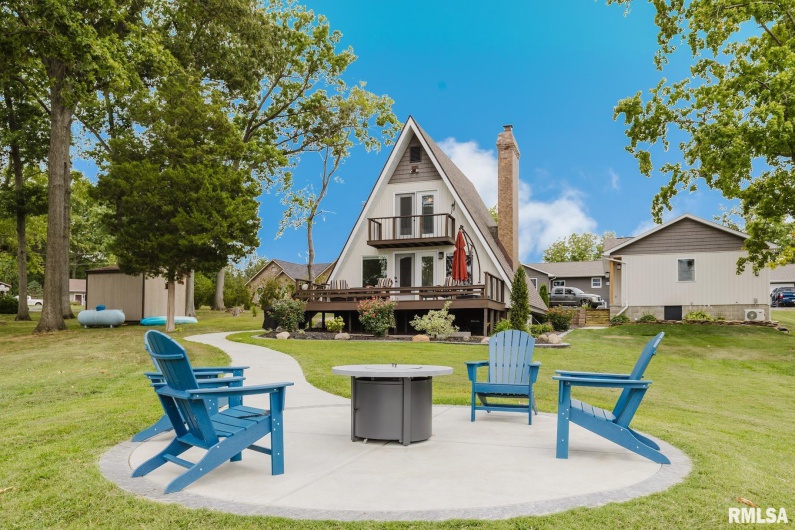 12050 MALIBU Lane, Marion, Illinois 62959, 4 Bedrooms Bedrooms, 0 ,2 BathroomsBathrooms,Residential,For Sale,MALIBU,0,RMAEB459470