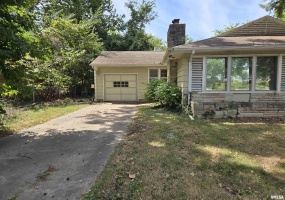 802 JOHNSON Street, Carbondale, Illinois 62901, 3 Bedrooms Bedrooms, 0 ,1 BathroomBathrooms,Residential,For Sale,JOHNSON,0,RMAEB459476