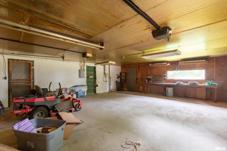 53 Private Road 1M Road, DeSoto, Illinois 62924, 3 Bedrooms Bedrooms, 0 ,1 BathroomBathrooms,Residential,For Sale,Private Road 1M,0,RMAEB459478