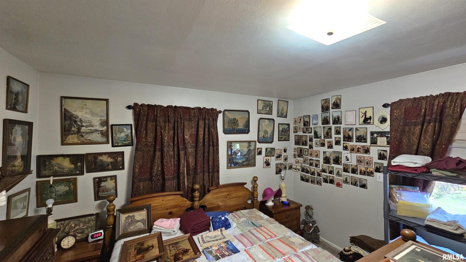 1216 17TH Street, Herrin, Illinois 62948, 3 Bedrooms Bedrooms, 0 ,2 BathroomsBathrooms,Residential,For Sale,17TH,0,RMAEB459479