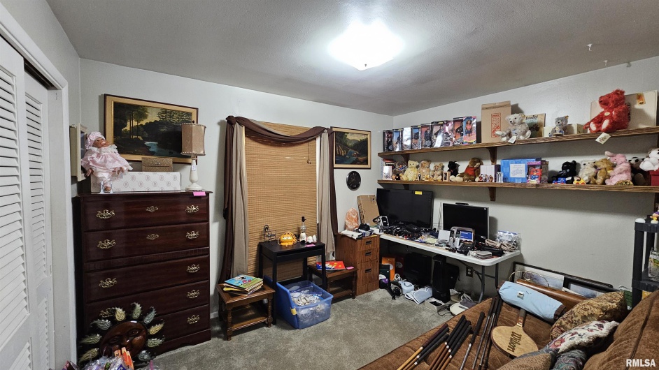 1216 17TH Street, Herrin, Illinois 62948, 3 Bedrooms Bedrooms, 0 ,2 BathroomsBathrooms,Residential,For Sale,17TH,0,RMAEB459479