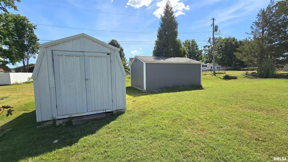 1216 17TH Street, Herrin, Illinois 62948, 3 Bedrooms Bedrooms, 0 ,2 BathroomsBathrooms,Residential,For Sale,17TH,0,RMAEB459479