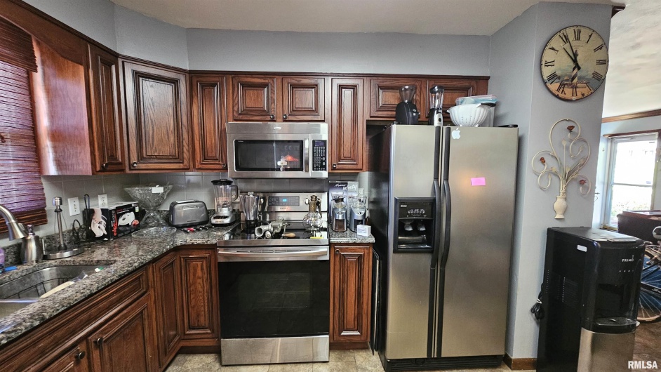 1216 17TH Street, Herrin, Illinois 62948, 3 Bedrooms Bedrooms, 0 ,2 BathroomsBathrooms,Residential,For Sale,17TH,0,RMAEB459479