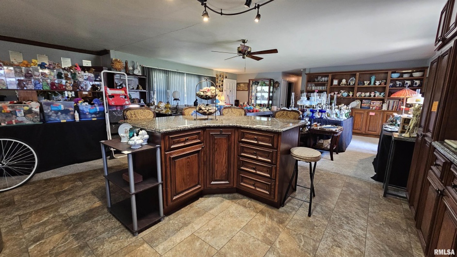 1216 17TH Street, Herrin, Illinois 62948, 3 Bedrooms Bedrooms, 0 ,2 BathroomsBathrooms,Residential,For Sale,17TH,0,RMAEB459479