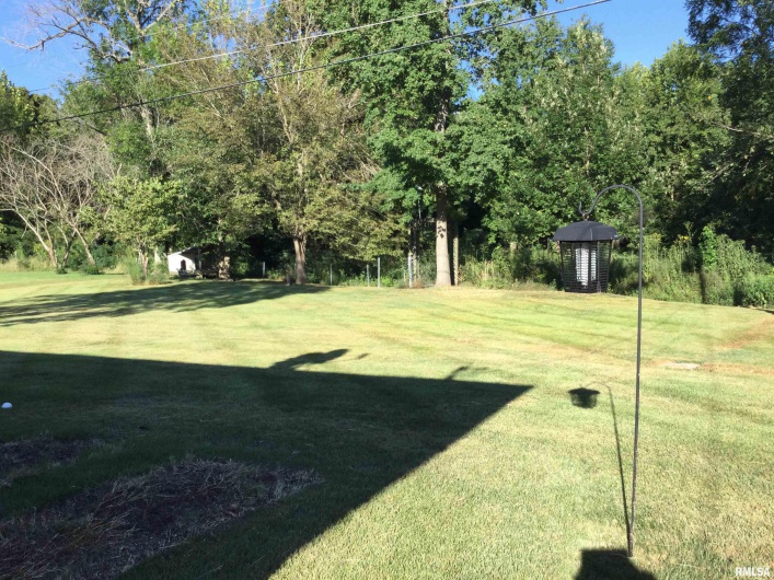 213 Lingale Avenue, Marion, Illinois 62959, 3 Bedrooms Bedrooms, 0 ,2 BathroomsBathrooms,Residential,For Sale,Lingale,0,RMAQC4266794