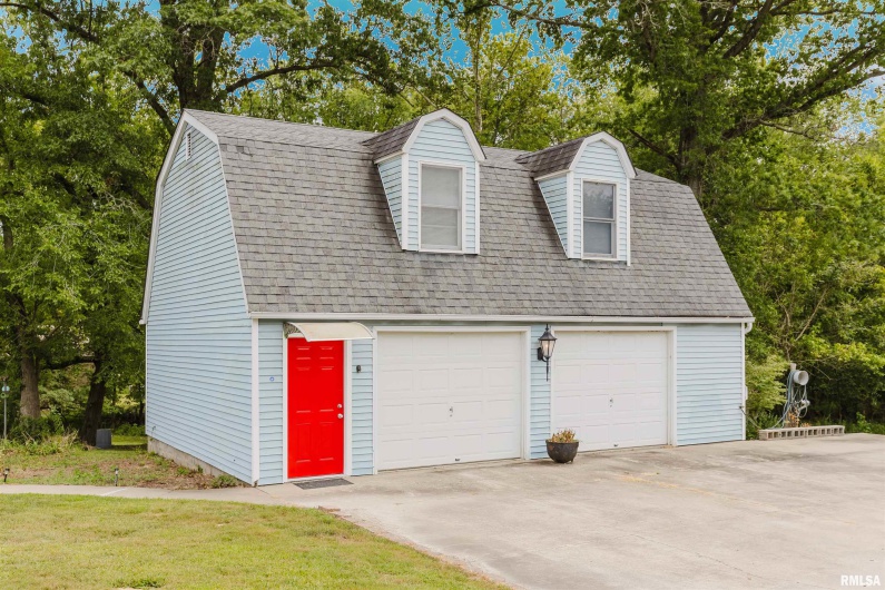 816 DIVISION Street, Carterville, Illinois 62918, 2 Bedrooms Bedrooms, 0 ,1 BathroomBathrooms,Residential,For Sale,DIVISION,0,RMAQC4266799